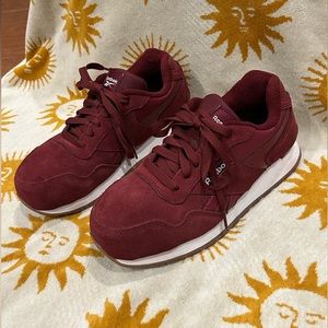 Reebok maroon steel toed shoes